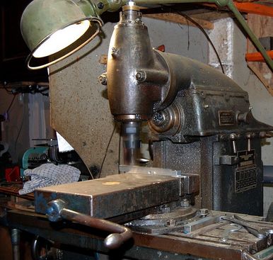 atelier de réparation des armes,restauration épée